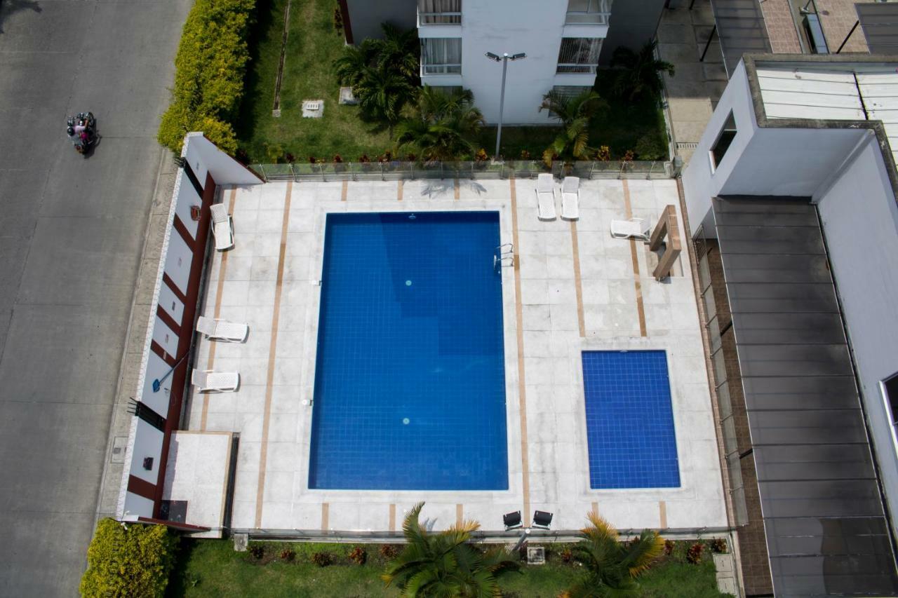 Apartamento Granate เปเรย์รา ภายนอก รูปภาพ