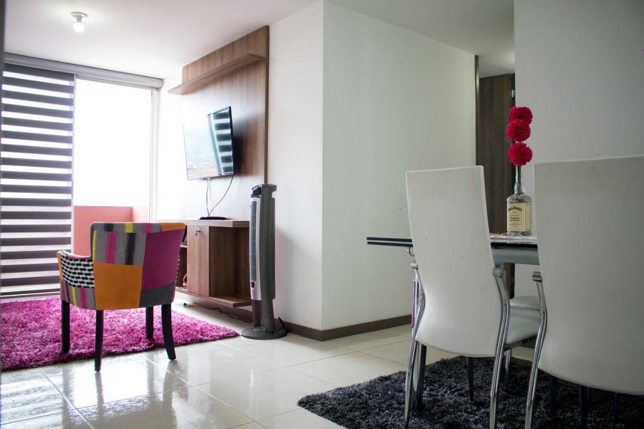Apartamento Granate เปเรย์รา ภายนอก รูปภาพ